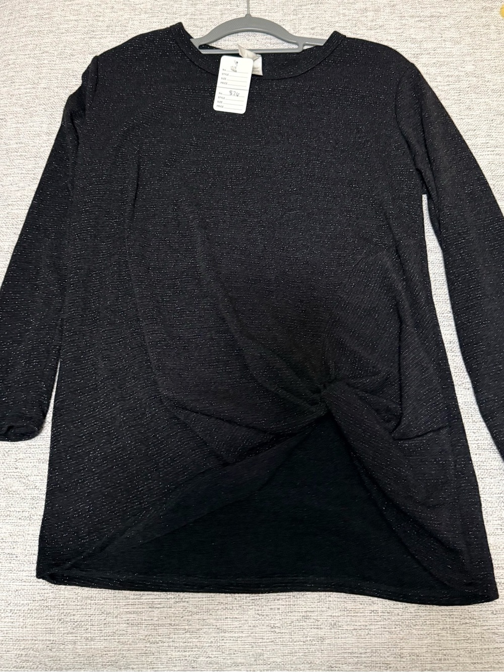 Women’s Black Long-Sleeve Twist Front Tee by